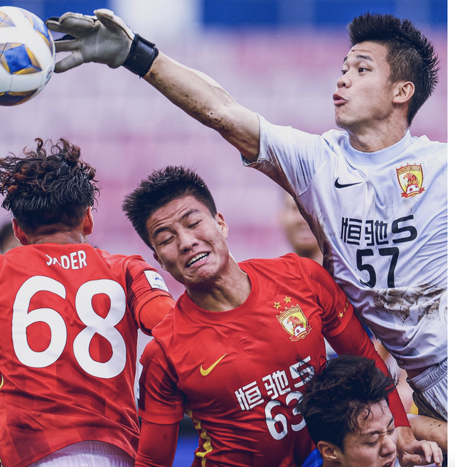 亚冠倒计时；洛杉矶湖人赛前门线救险；细节引发关注；悬念犹存；轮换策略成焦点的简单介绍-贝博在线入口